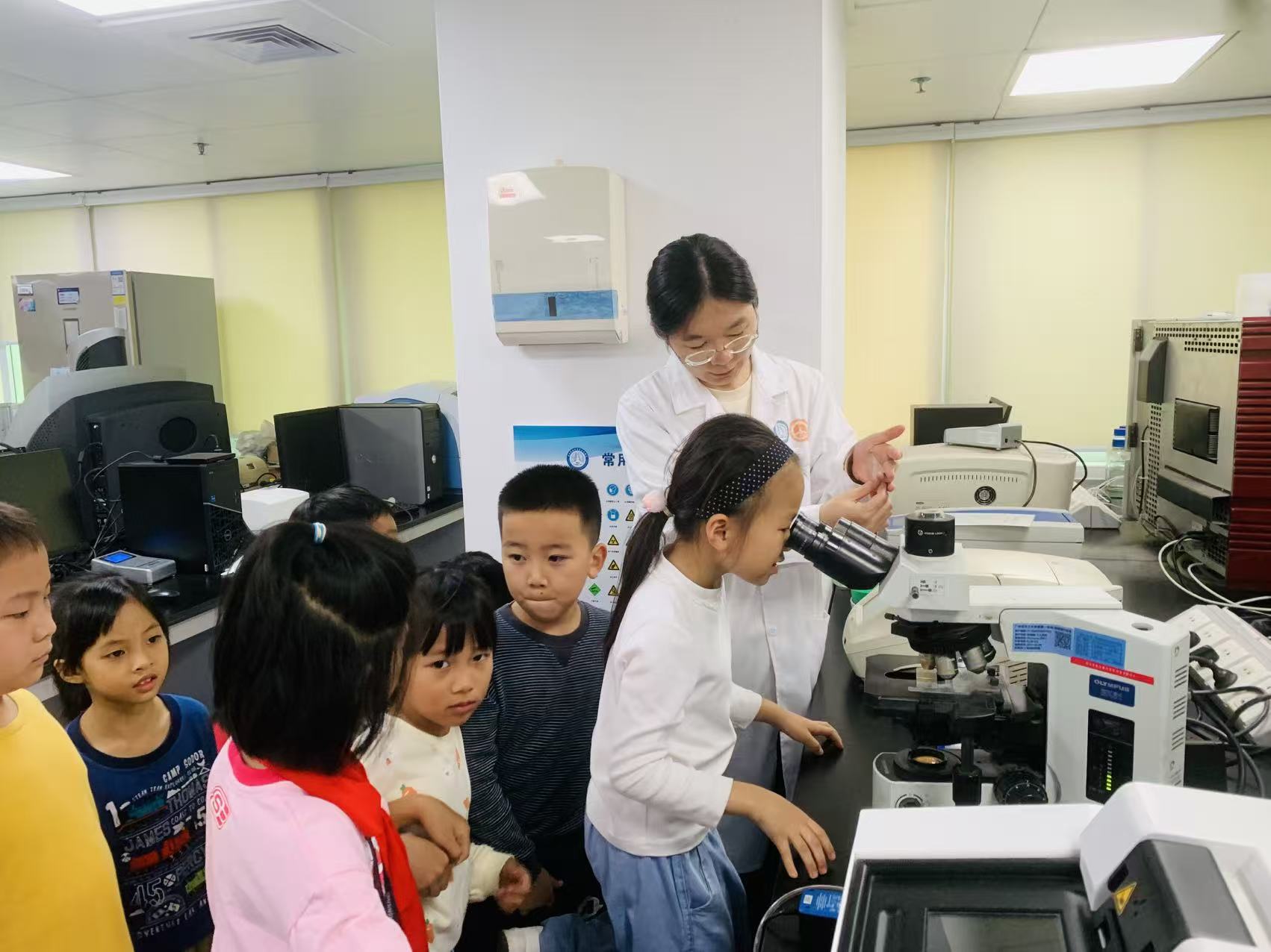 1761703337892335.jpg 1761703337892335.jpg